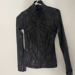 LULULEMON DEFINE JACKET